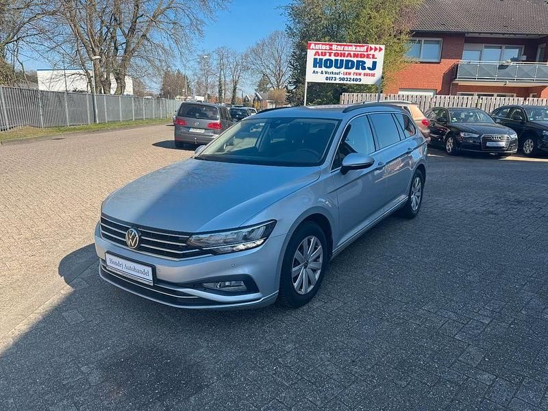 Silber Gebraucht 2022 VW Passat Business Kombi | 16.999 € (Superpreis) - Bild 1/4