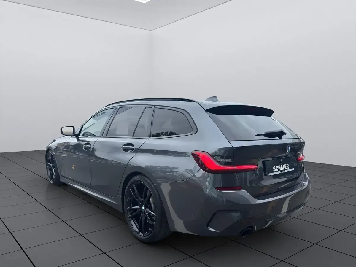Gebraucht BMW 330 M Sport 265 PS (194 kW) 2019 Grau metallic