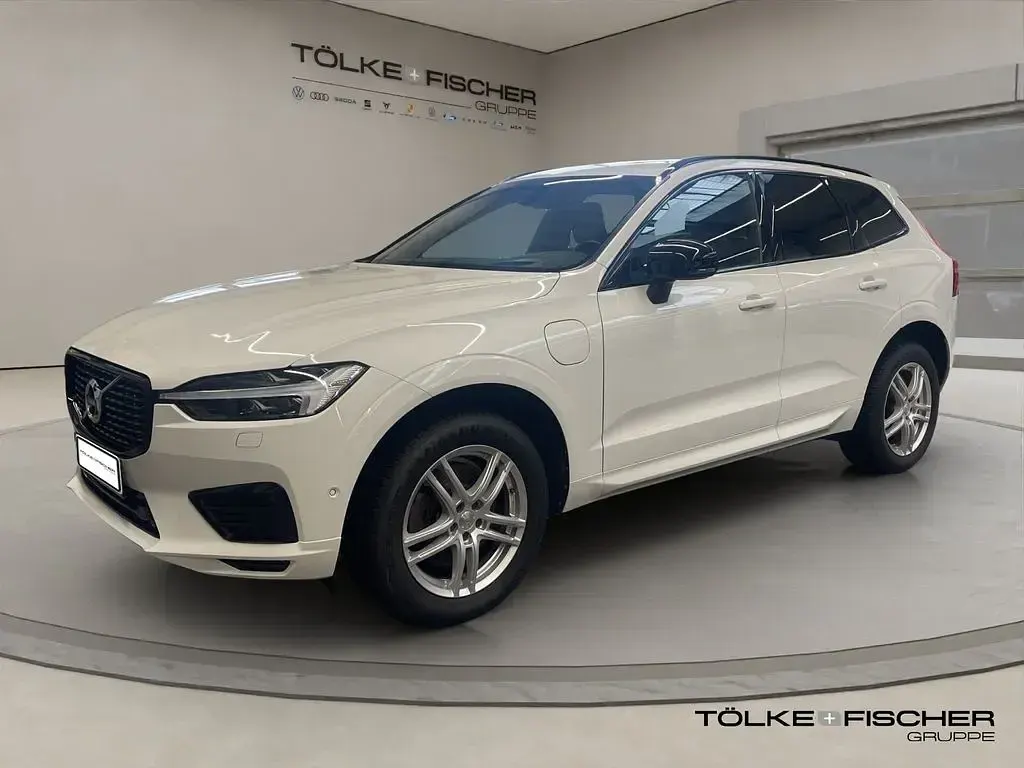Gebraucht Volvo XC60 R-Design 341 PS (250 kW) 2021 Ice white solid SUV
