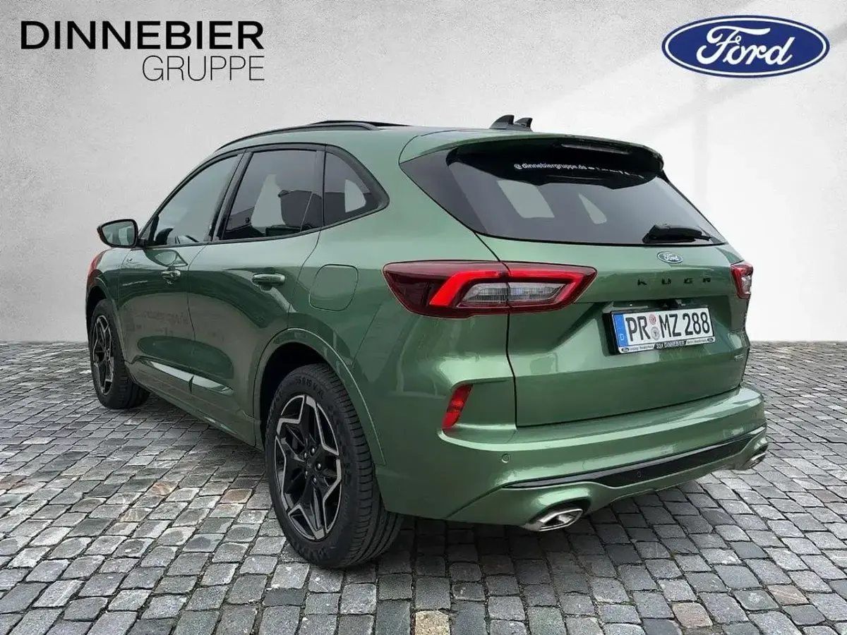 Gebraucht Ford Kuga ST-Line X 179 PS (131 kW) 2026 Grün (metallic) SUV