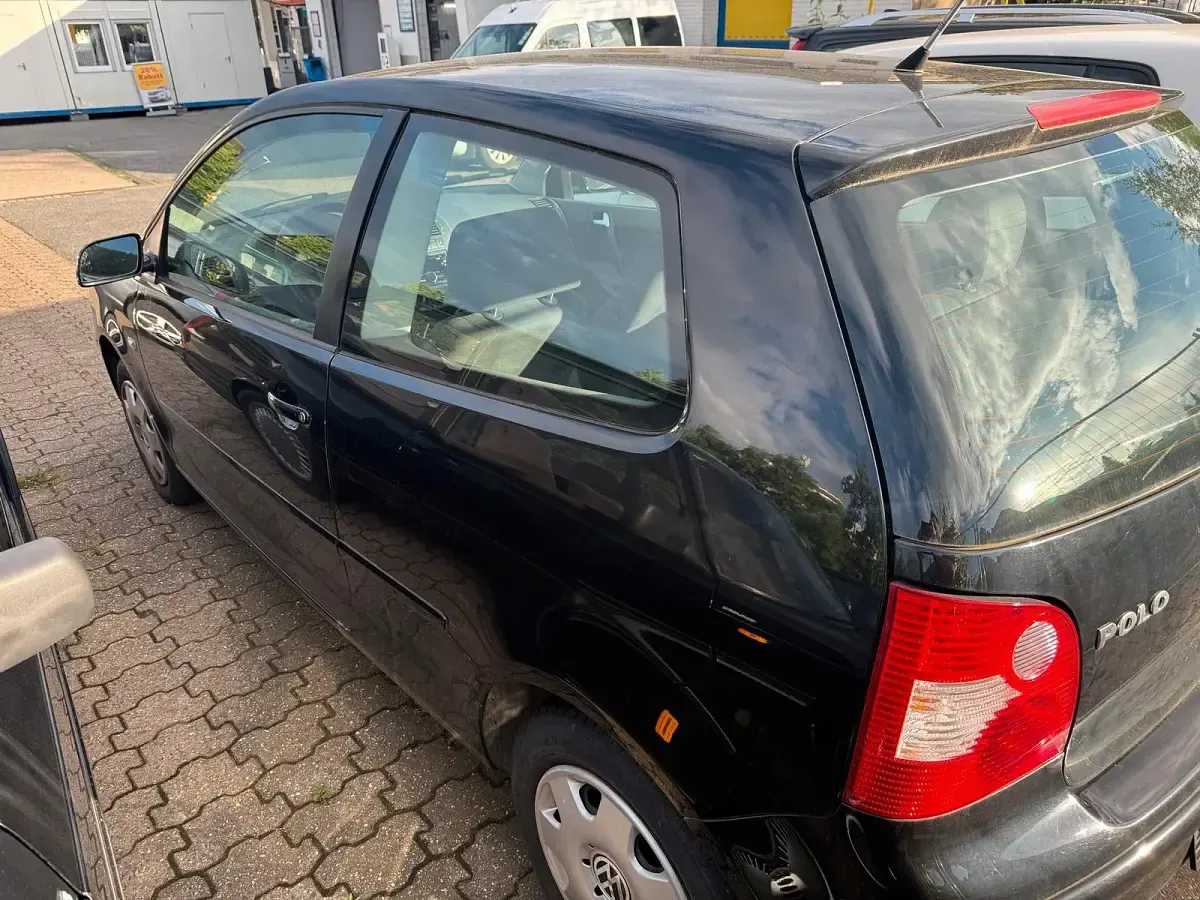 Gebraucht VW Polo 55 PS (40 kW) 2003 Schwarz Limousine