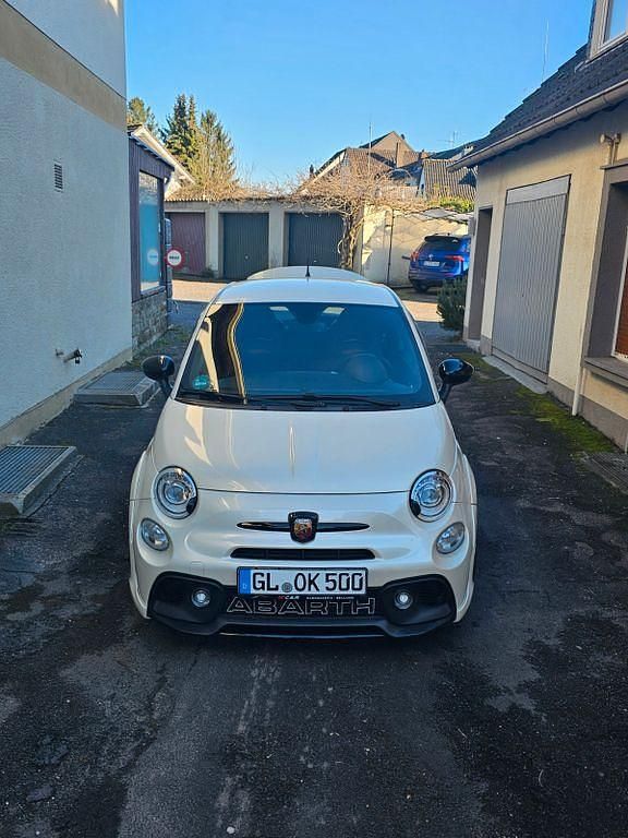 Gebraucht Abarth 500 135 PS (99 kW) 2013 Weiß Kleinwagen