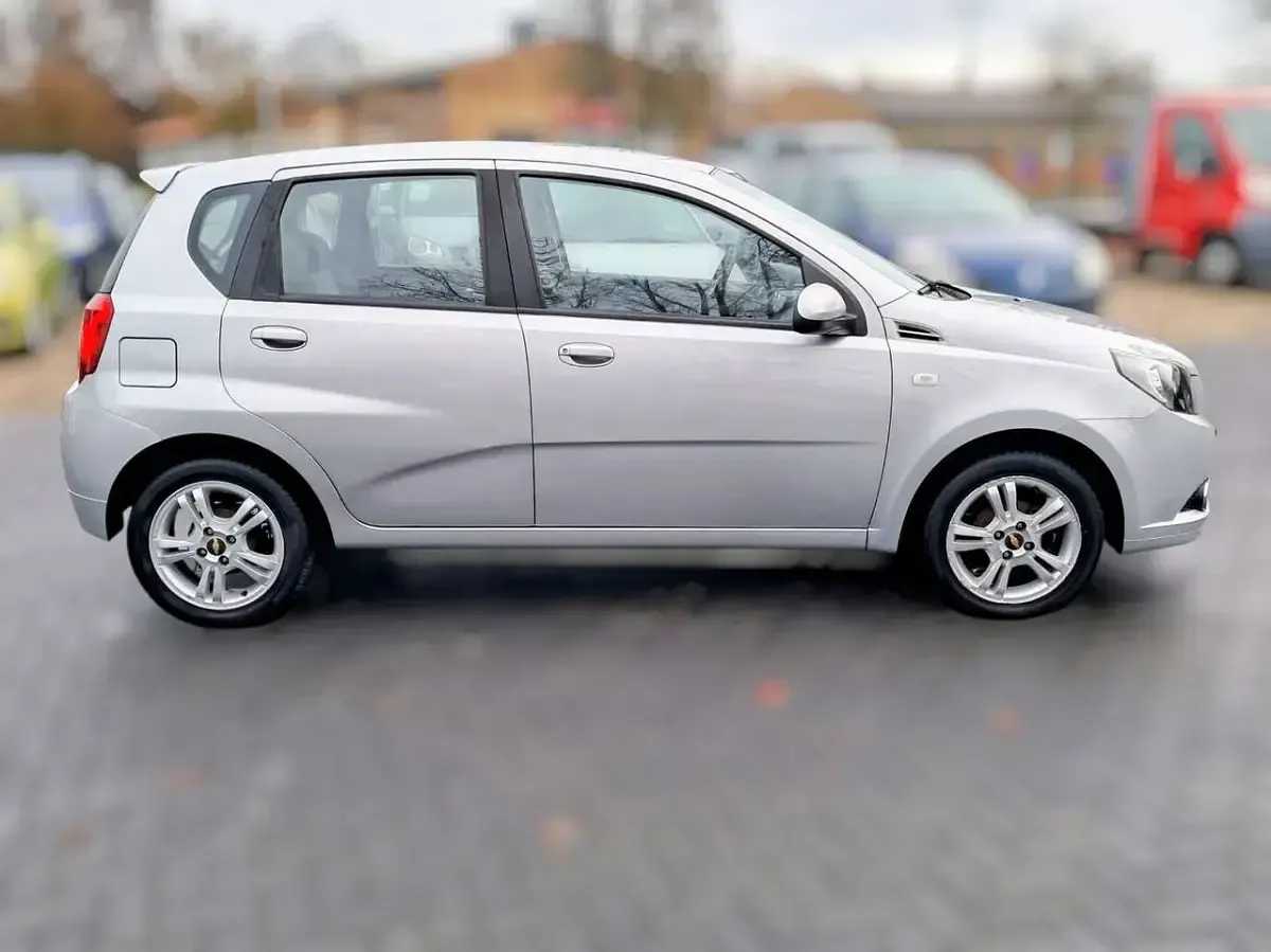 Occasion Chevrolet Aveo 101 ch (74 kW) 2011 Argent Berline