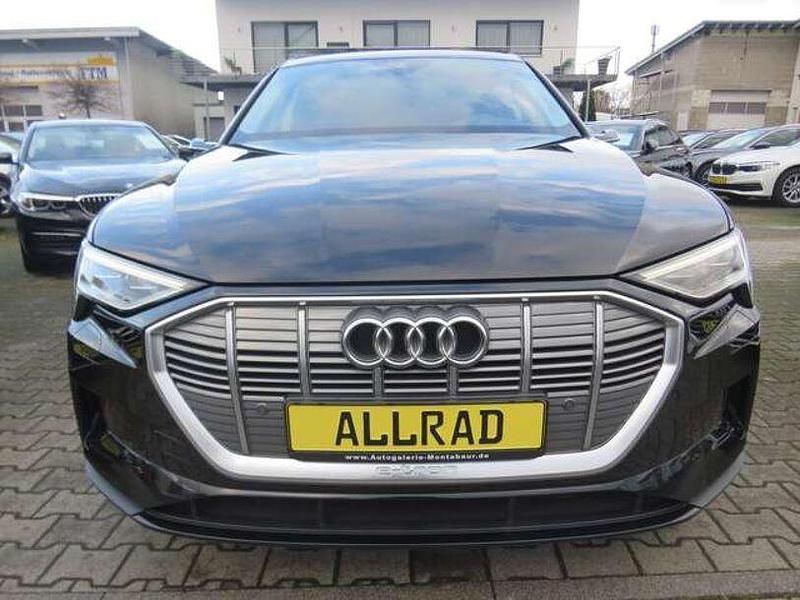 Gebraucht Audi e-tron Sportback Basis 220 kW (300 PS) 2021 Schwarz SUV