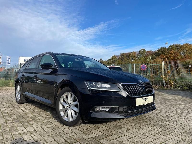 Schwarz Gebraucht 2017 Skoda Superb Style Kombi | 16.300 € (Fairer Preis) - Bild 1/4