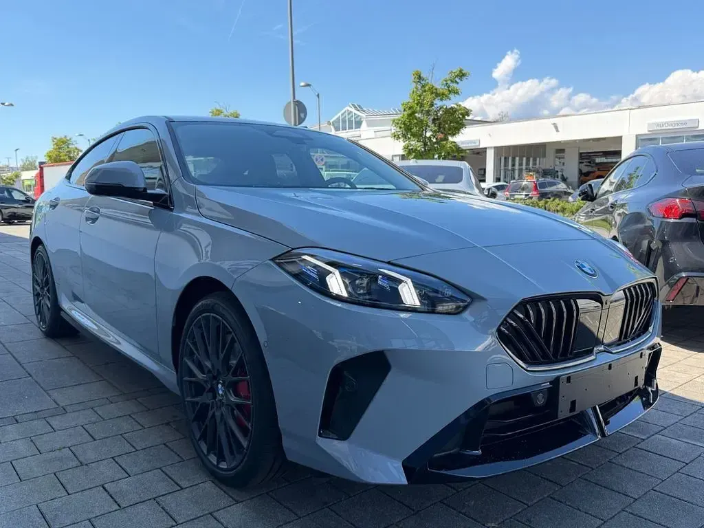 Neu BMW 223 M Sport 218 PS (160 kW) 2026 Grau Coupé
