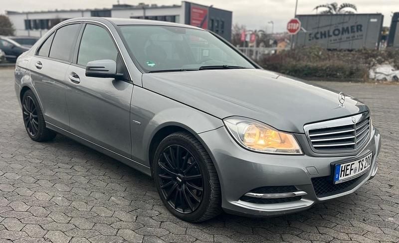 Gebraucht Mercedes C220 170 PS (125 kW) 2011 Grau Limousine