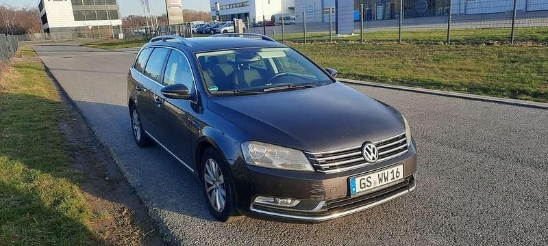 Gebraucht VW Passat Comfortline 140 PS (102 kW) 2011 Kombi