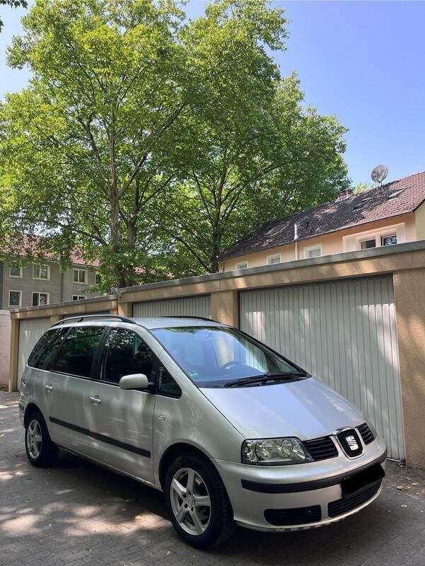 Silber Gebraucht 2003 Seat Alhambra Van / Kleinbus | 2.200 € (Fairer Preis) - Bild 1/4