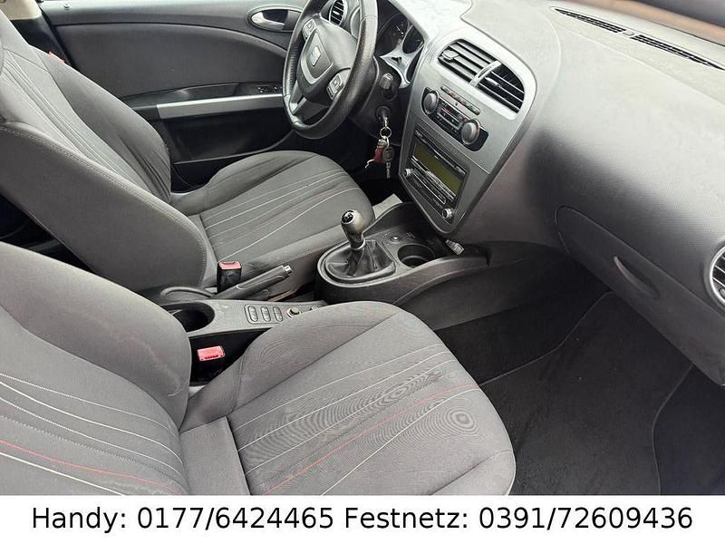 Gebraucht Seat Leon Ecomotive 105 PS (77 kW) 2011 Grau Limousine