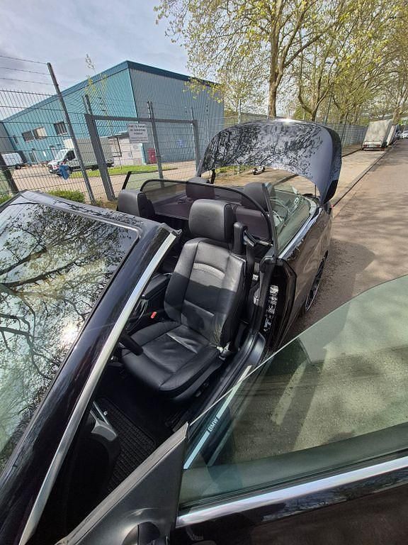 Gebraucht BMW 325 Cabriolet Performance 204 PS (150 kW) 2013 Schwarz Cabrio