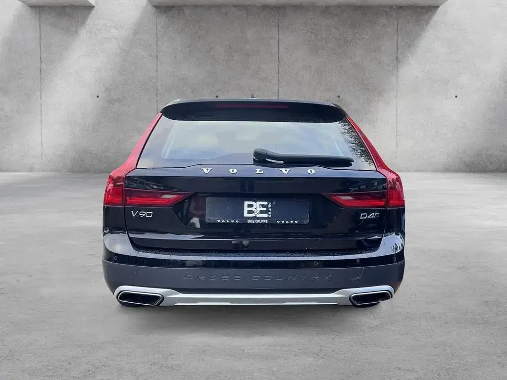 Gebraucht Volvo V90 CC 190 PS (139 kW) 2019 Schwarz Kombi
