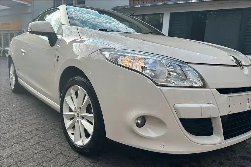 Gebraucht Renault Mégane Cabriolet 131 PS (96 kW) 2012 Gelb Cabrio