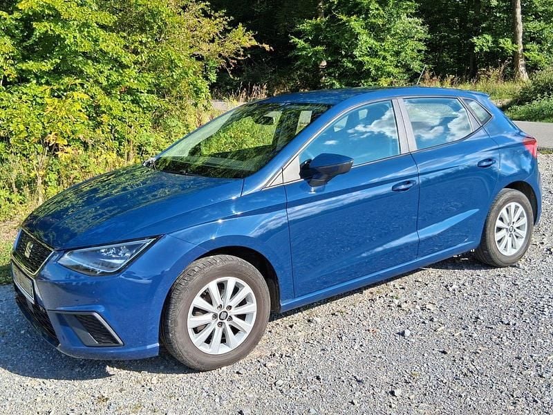 Blau Gebraucht 2019 Seat Ibiza Style Kleinwagen | 9.900 € (Fairer Preis) - Bild 1/4