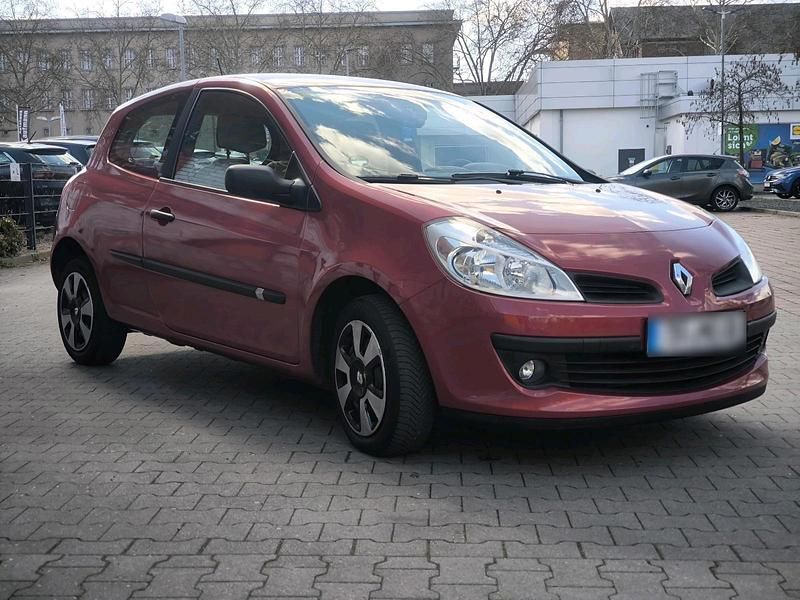 Gebraucht Renault Clio III 75 PS (55 kW) 2005 Orange Kleinwagen