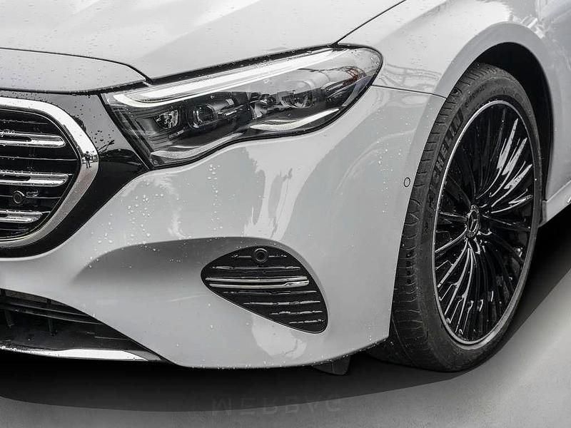 Gebraucht Mercedes E400 Exclusive 381 PS (280 kW) 2024 Grau Limousine