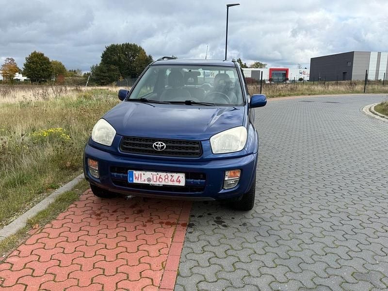 Blau Gebraucht 2000 Toyota RAV4 SUV | 5.490 € (Fairer Preis) - Bild 1/4