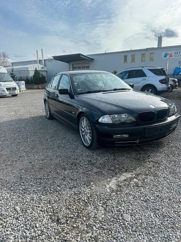 Gebraucht BMW 330 231 PS (169 kW) 2000 Schwarz Limousine
