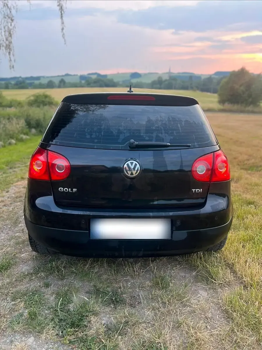 Gebraucht VW Golf V 90 PS (66 kW) 2006 Schwarz Kleinwagen