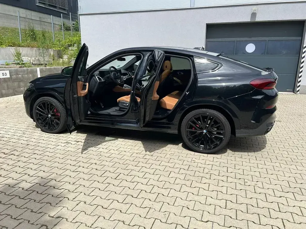 Gebraucht BMW X6 Performance 298 PS (219 kW) 2025 Schwarz SUV