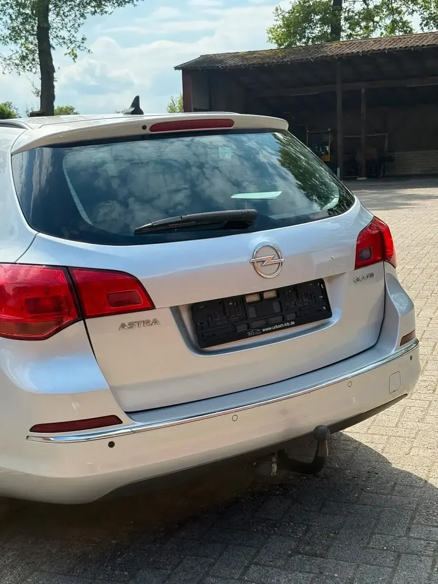 Usado Opel Astra 2015 Prateado Carrinha