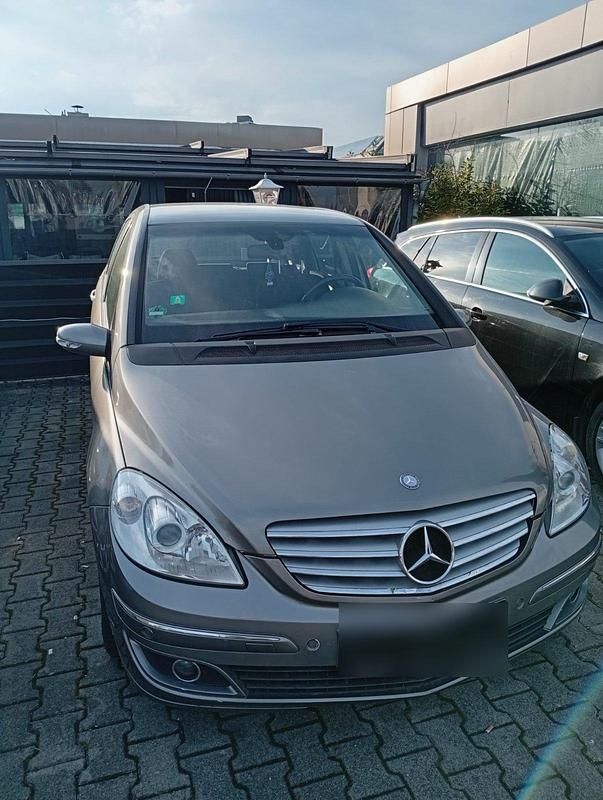 Gebraucht Mercedes B200 140 PS (102 kW) 2005 Grau Van / Kleinbus