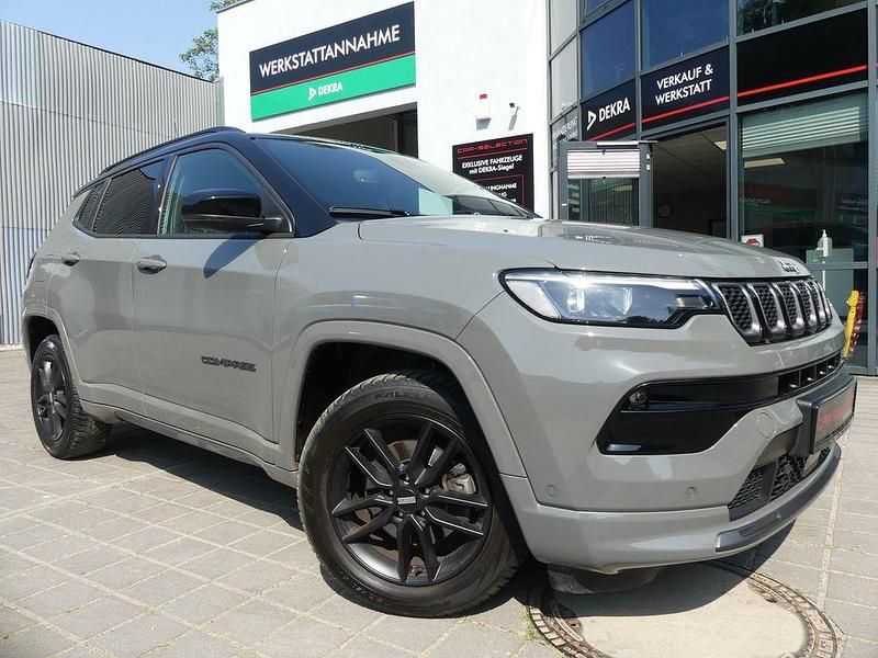 Ceramic gray Gebraucht 2022 Jeep Compass SUV | 22.600 € (Guter Preis) - Bild 1/4