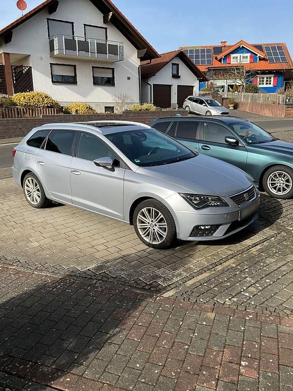 Gebraucht Seat Leon XCELLENCE 150 PS (110 kW) 2020 Silber Kombi