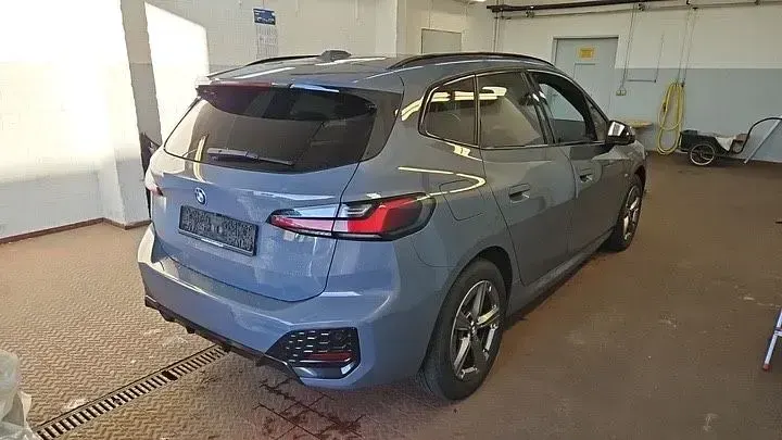 Gebraucht BMW 230e Active Tourer M Sport 326 PS (239 kW) 2023 Grau Van / Kleinbus