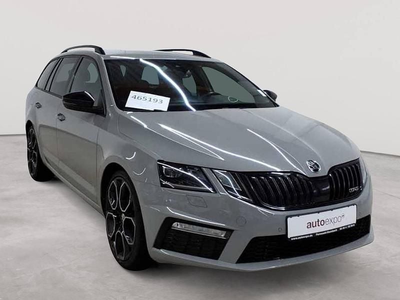 Stahlgrau uni Gebraucht 2020 Skoda Octavia RS Kombi | 20.490 € (Superpreis) - Bild 1/4