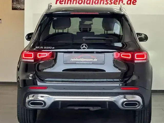 Gebraucht Mercedes GLB220 AMG 190 PS (139 kW) 2022 Schwarz SUV