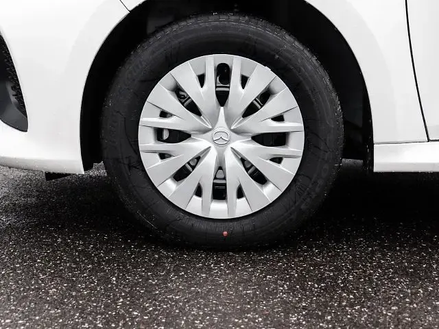 Neu Mazda 2 Prime-Line 116 PS (85 kW) 2025 Lunar white Kleinwagen