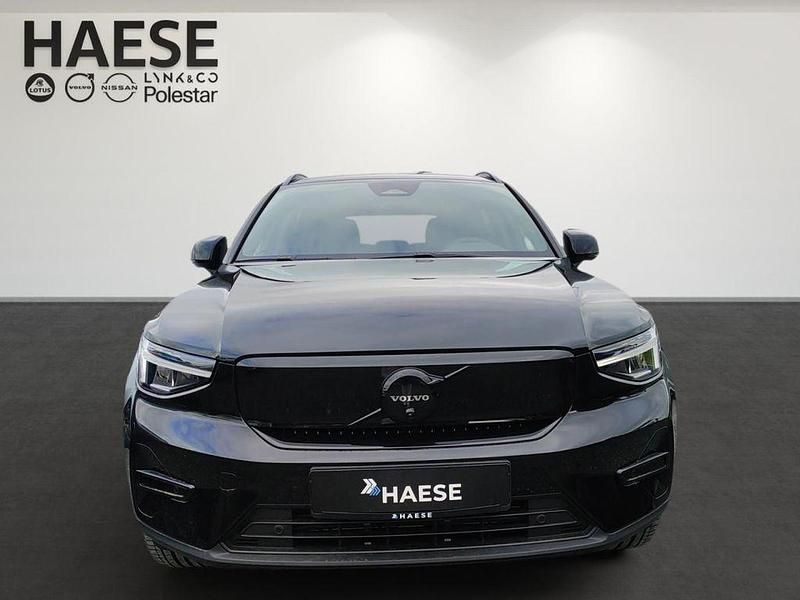 Neu Volvo EX40 Plus 185 kW (252 PS) 2026 Onyx black / metallic SUV