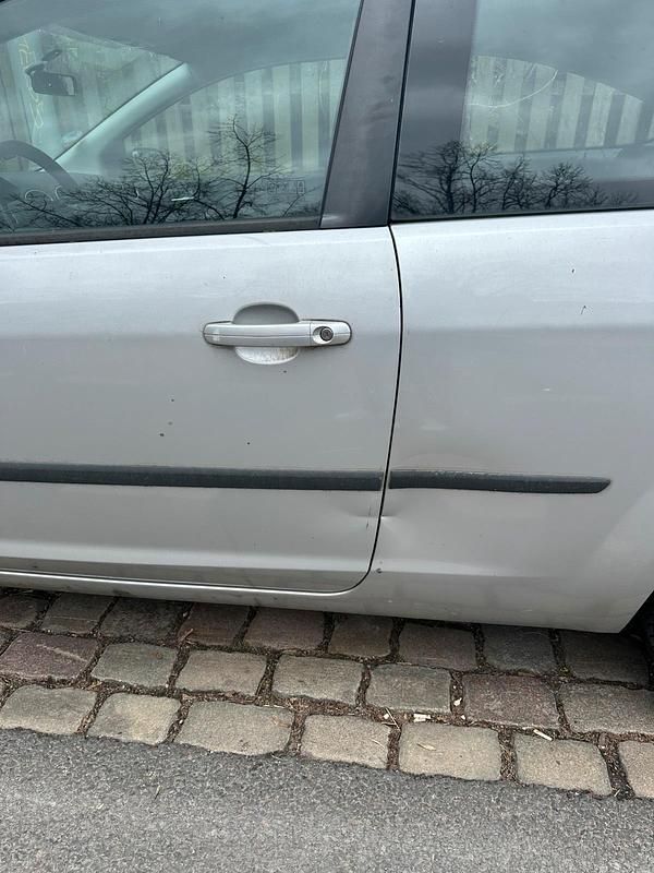 Gebraucht Ford Focus 100 PS (73 kW) 2005 Grau Coupé