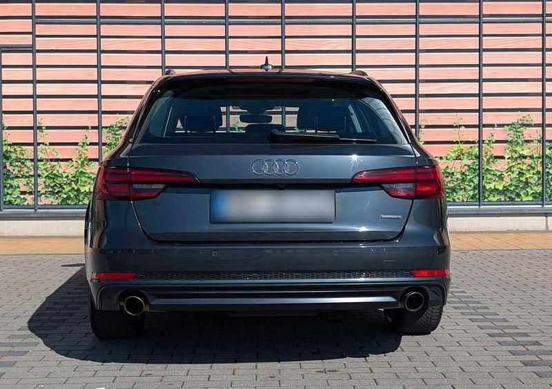 Gebraucht Audi A4 S-Line 252 PS (185 kW) 2018 Grau Kombi