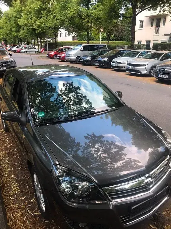 Gebraucht Opel Astra 116 PS (85 kW) 2009 Grau Limousine