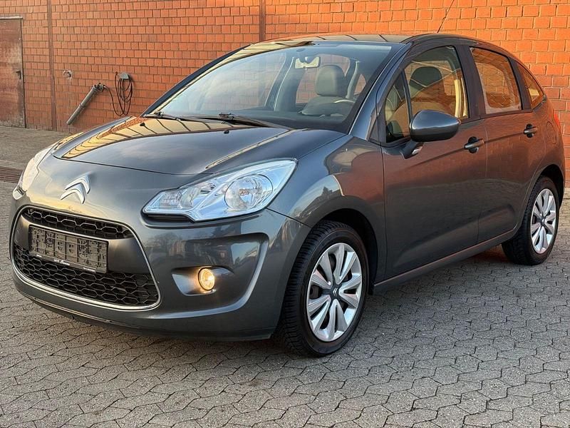 Gebraucht Citroën C3 SELECTION 73 PS (53 kW) 2012 Grau Limousine