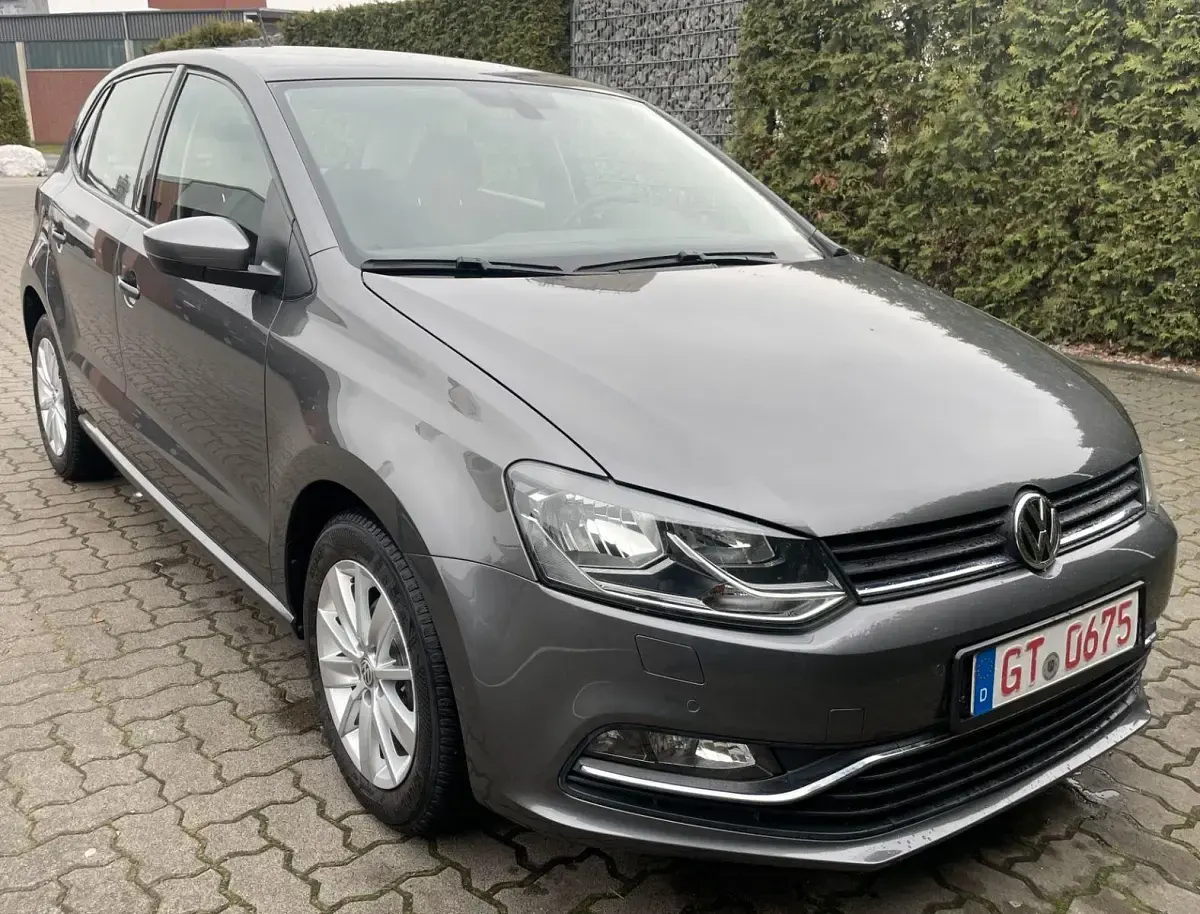 Gebraucht VW Polo Comfortline 90 PS (66 kW) 2017 Grau Kleinwagen