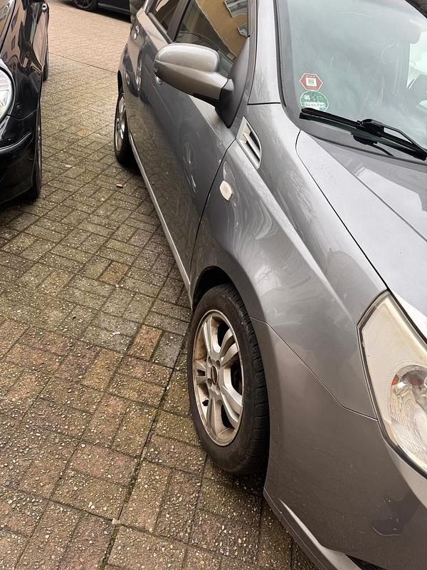 Gebraucht Chevrolet Aveo 95 PS (69 kW) 2009 Andere farben Kleinwagen