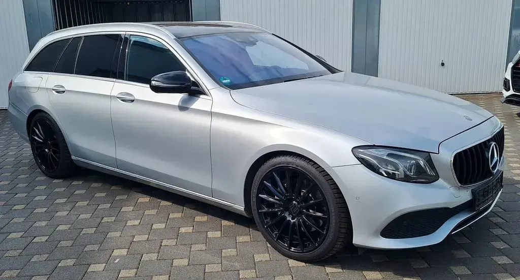 Gebraucht Mercedes E350 258 PS (189 kW) 2017 Silber Kombi