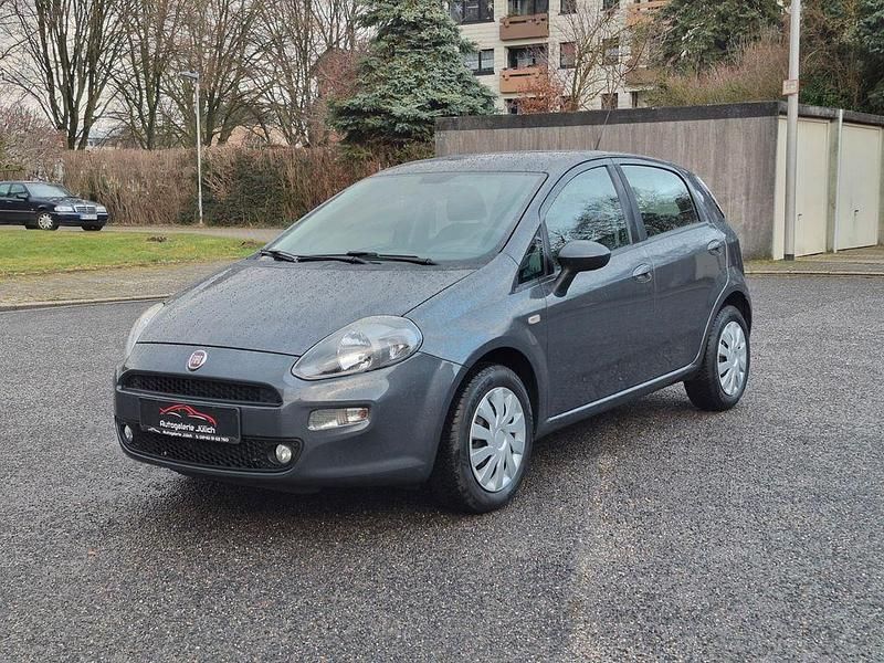 Gebraucht Fiat Punto Lounge 77 PS (56 kW) 2013 Grau Kleinwagen