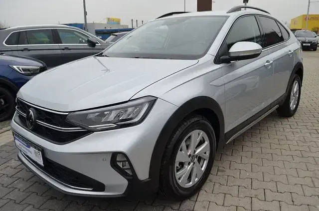 Gebraucht VW Taigo Life 95 PS (69 kW) 2023 Silber (reflexsilber metallic) SUV