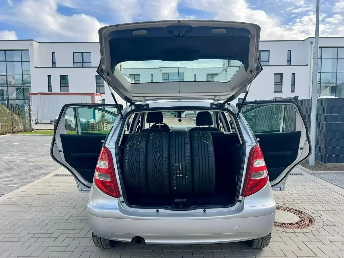 Gebraucht Mercedes A170 116 PS (85 kW) 2005 Silber Kleinwagen