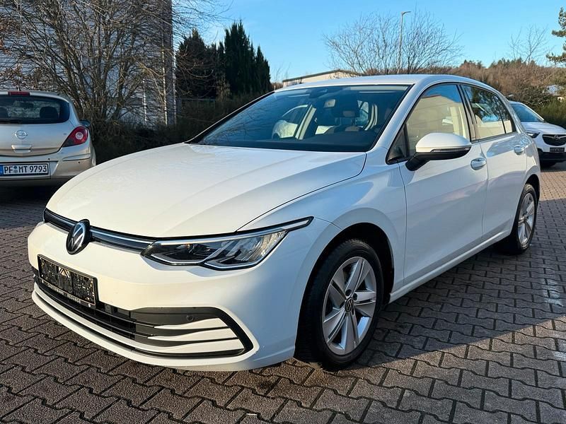 Gebraucht VW Golf VII 116 PS (85 kW) 2021 Weiß Kleinwagen