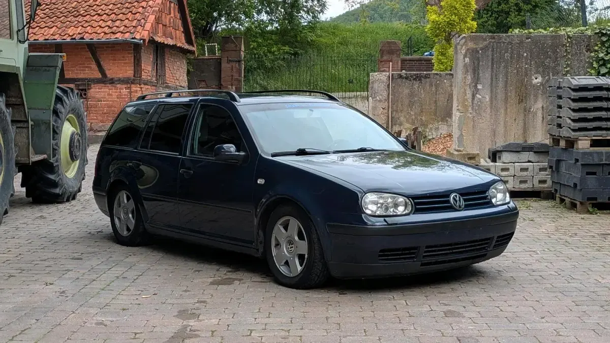 Używany VW Golf III 90 KM (66 kW) 1999 Niebieski Kombi