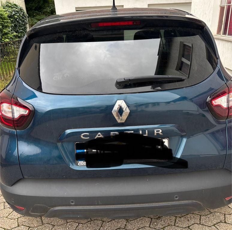 Blau Gebraucht 2018 Renault Captur LIMITED SUV | 9.990 € (Guter Preis) - Bild 1/4