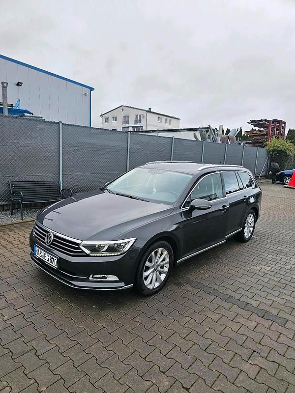 Gebraucht VW Passat Highline 147 PS (108 kW) 2017 Grau Kombi