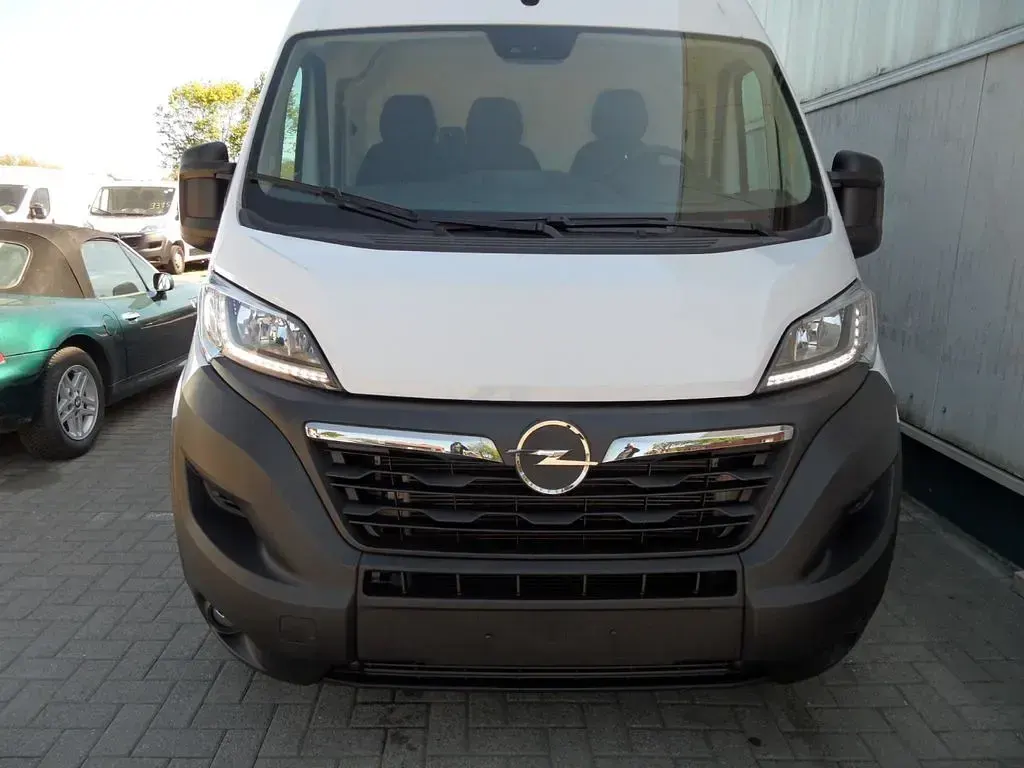Gebraucht Opel Movano Edition 140 PS (102 kW) 2024 Weiß Van