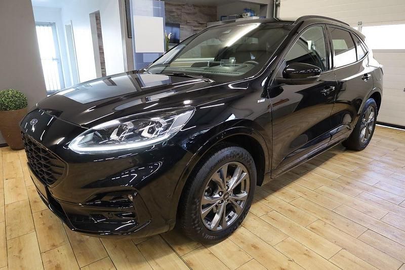 Gebraucht Ford Kuga ST-Line 190 PS (139 kW) 2021 Schwarz SUV