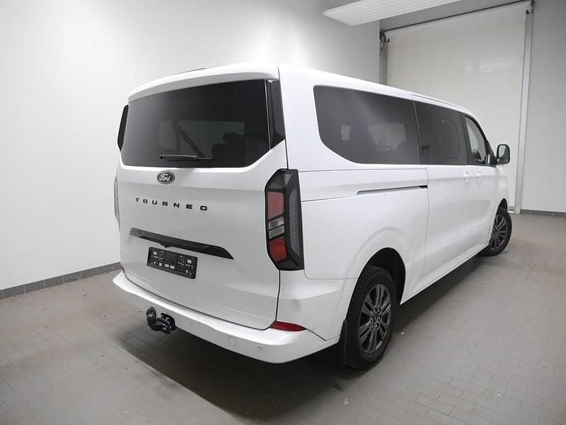Gebraucht Ford Tourneo Custom Titanium 2025 Weiß Van